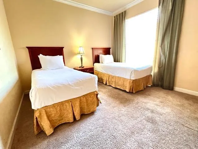 3 Bed 2 Bath Condo Tuscana Resort Condo دافِنبورت شقة